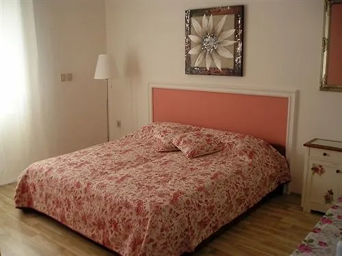 Villa Mandolina Apartments Zadar 0*,  Croatia